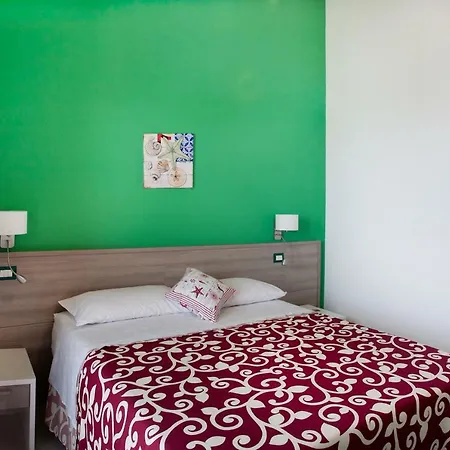 B&B A Due Passi Dal Mare Catona Di Reggio Calabria Exterior photo